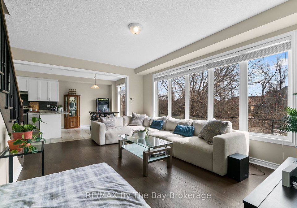 56-kirby-avenue-collingwood-ontario-s12952832