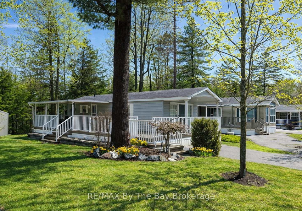 32-temagami-trail-wasaga-beach-ontario-s12952884