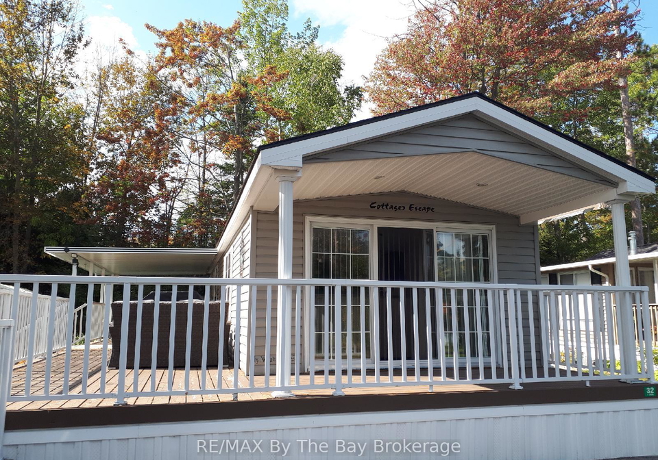 32-temagami-trail-wasaga-beach-ontario-s12952884