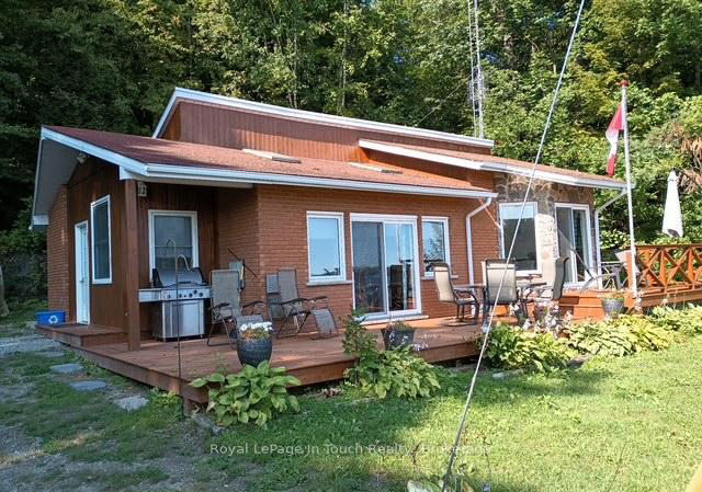 468-champlain-road-penetanguishene-ontario-s12952934