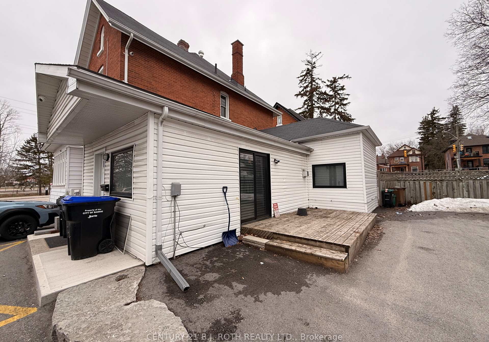 109-toronto-street-barrie-ontario-s12956242