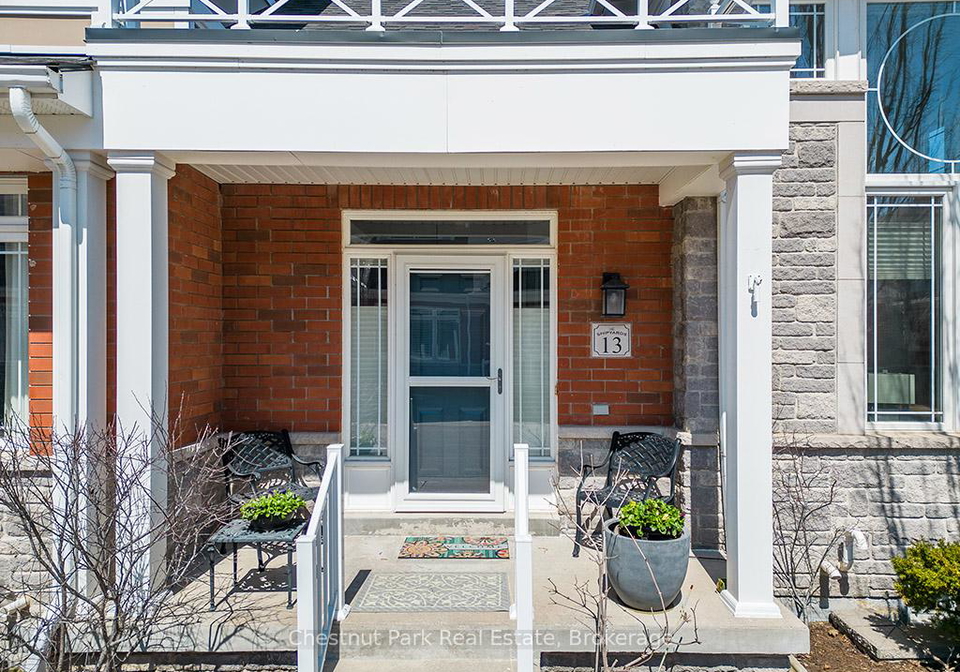 13-collship-lane-collingwood-ontario-s12956844