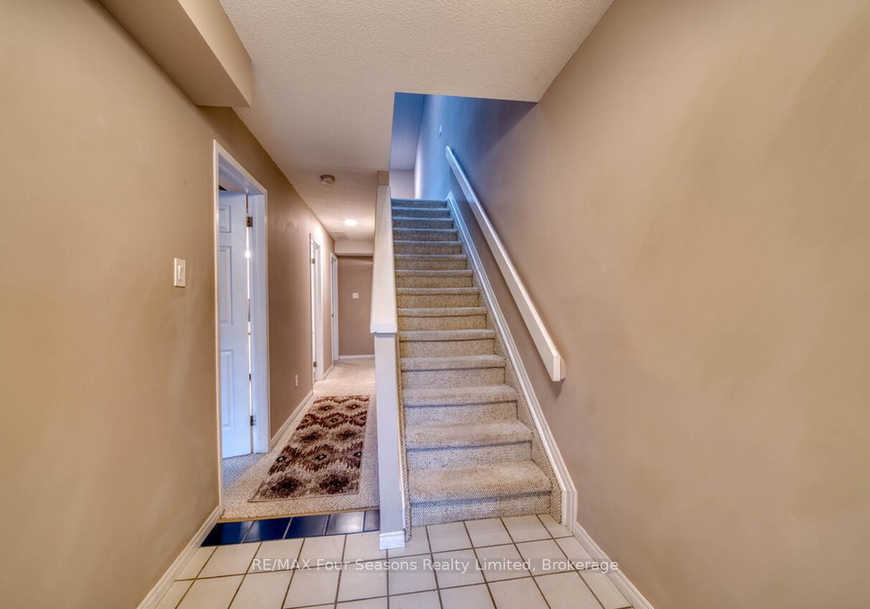 5-harbour-street-e-collingwood-ontario-s12956994