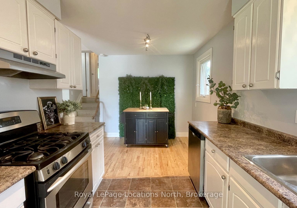 32-courtice-crescent-collingwood-ontario-s12958168