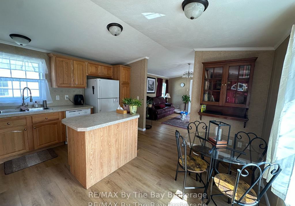 40-georgian-glen-drive-wasaga-beach-ontario-s12961494
