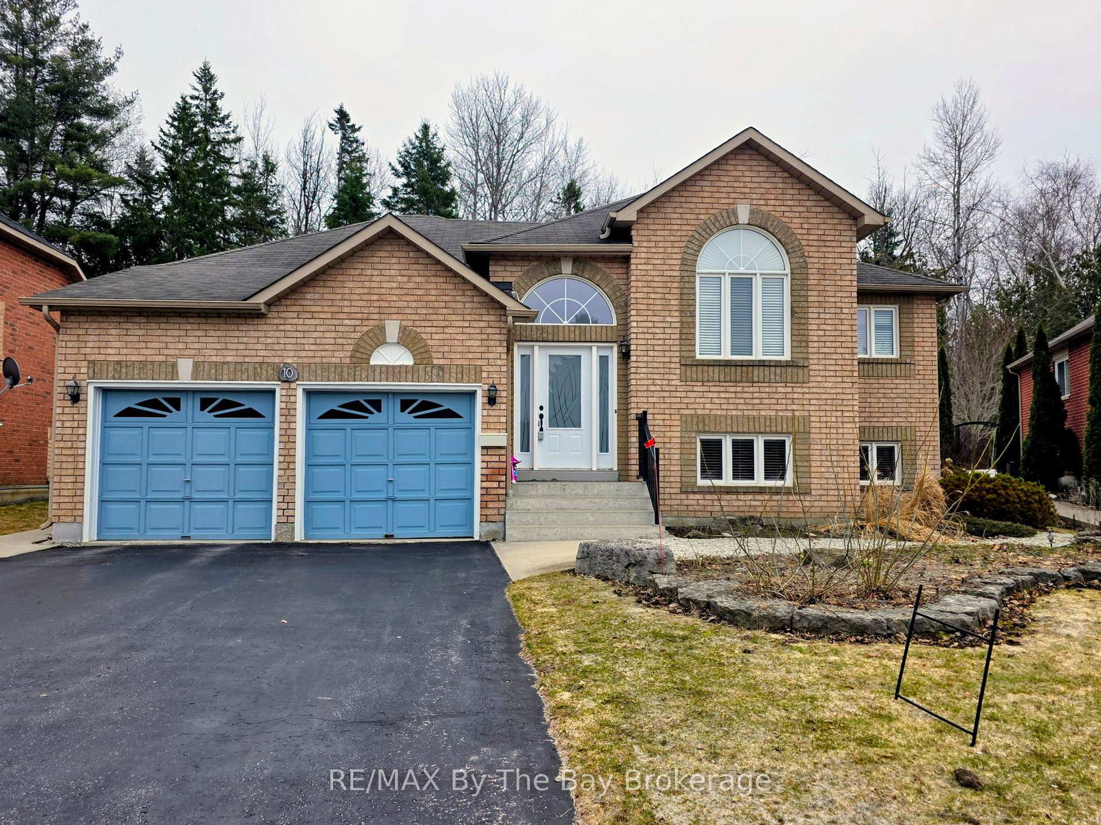 10-cherry-sands-crescent-wasaga-beach-ontario-s12963312