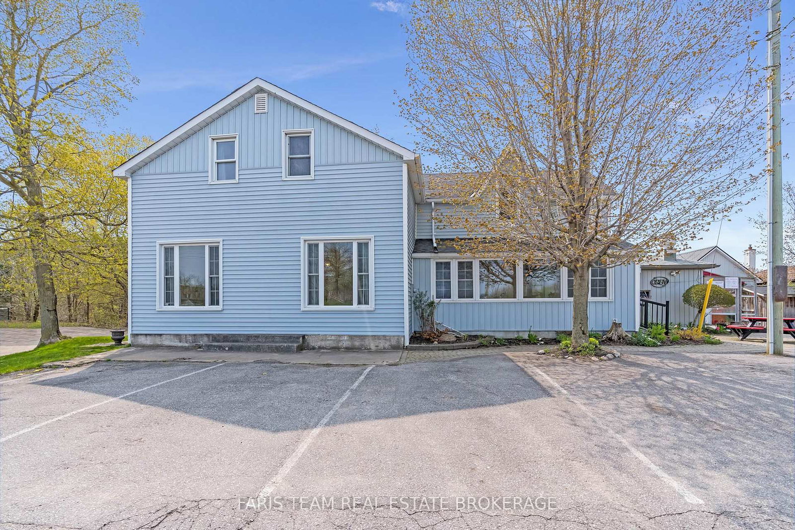 4047-horseshoe-valley-road-w-springwater-ontario-s12967634