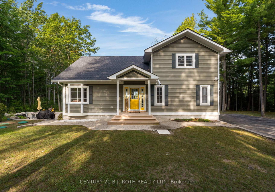 2710-portage-trail-springwater-ontario-s12969506