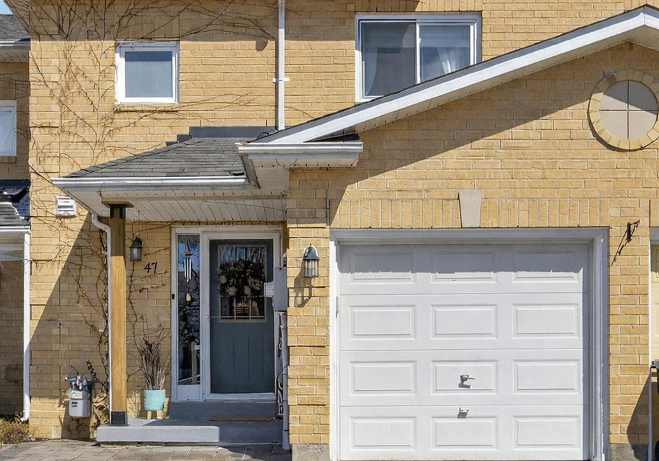 47-lyfytt-crescent-barrie-ontario-s12969952