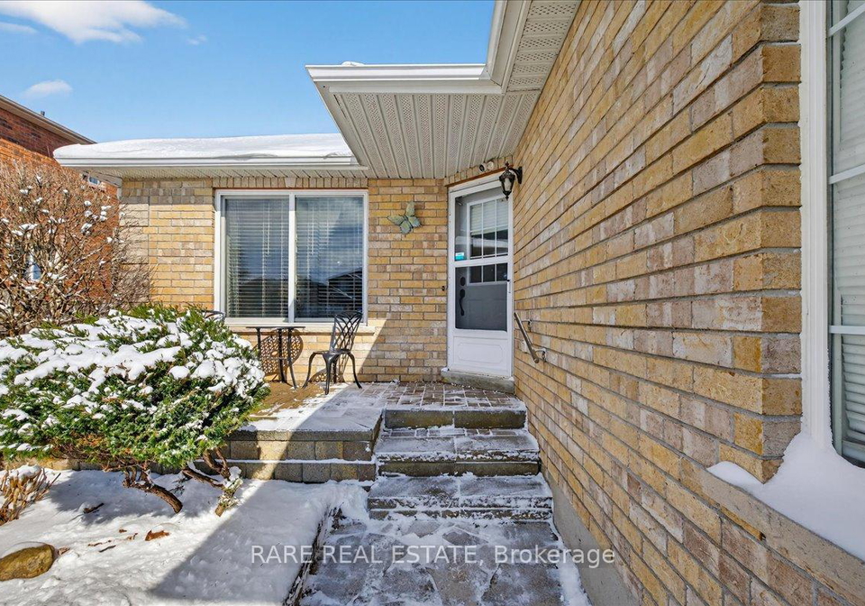 220-livingstone-street-e-barrie-ontario-s12969956