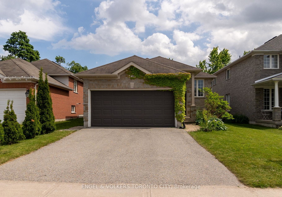 125-sovereigns-gate-barrie-ontario-s12971986