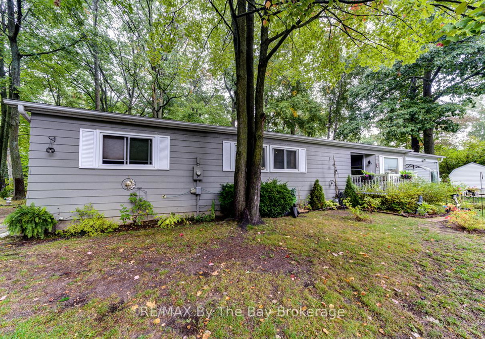 9-allen-drive-n-wasaga-beach-ontario-s12979168
