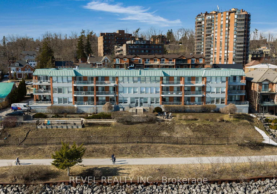 21-kempenfelt-drive-barrie-ontario-s12979662