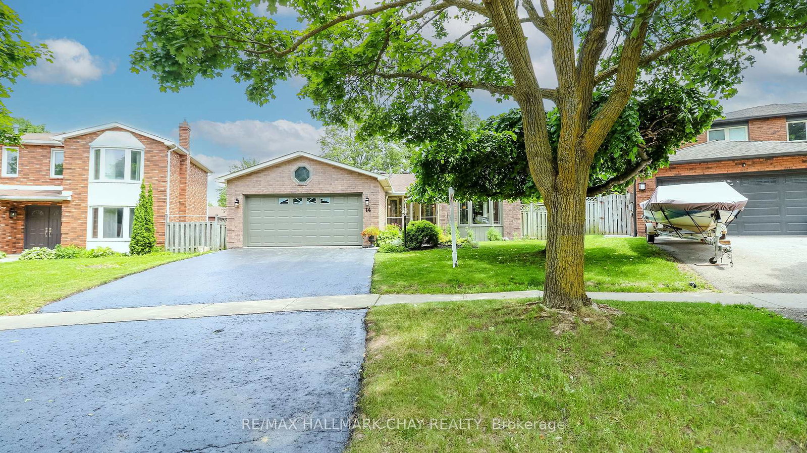 14-autumn-lane-barrie-ontario-s12980092