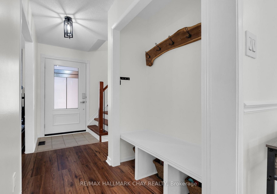 17-cuthbert-street-barrie-ontario-s12980218