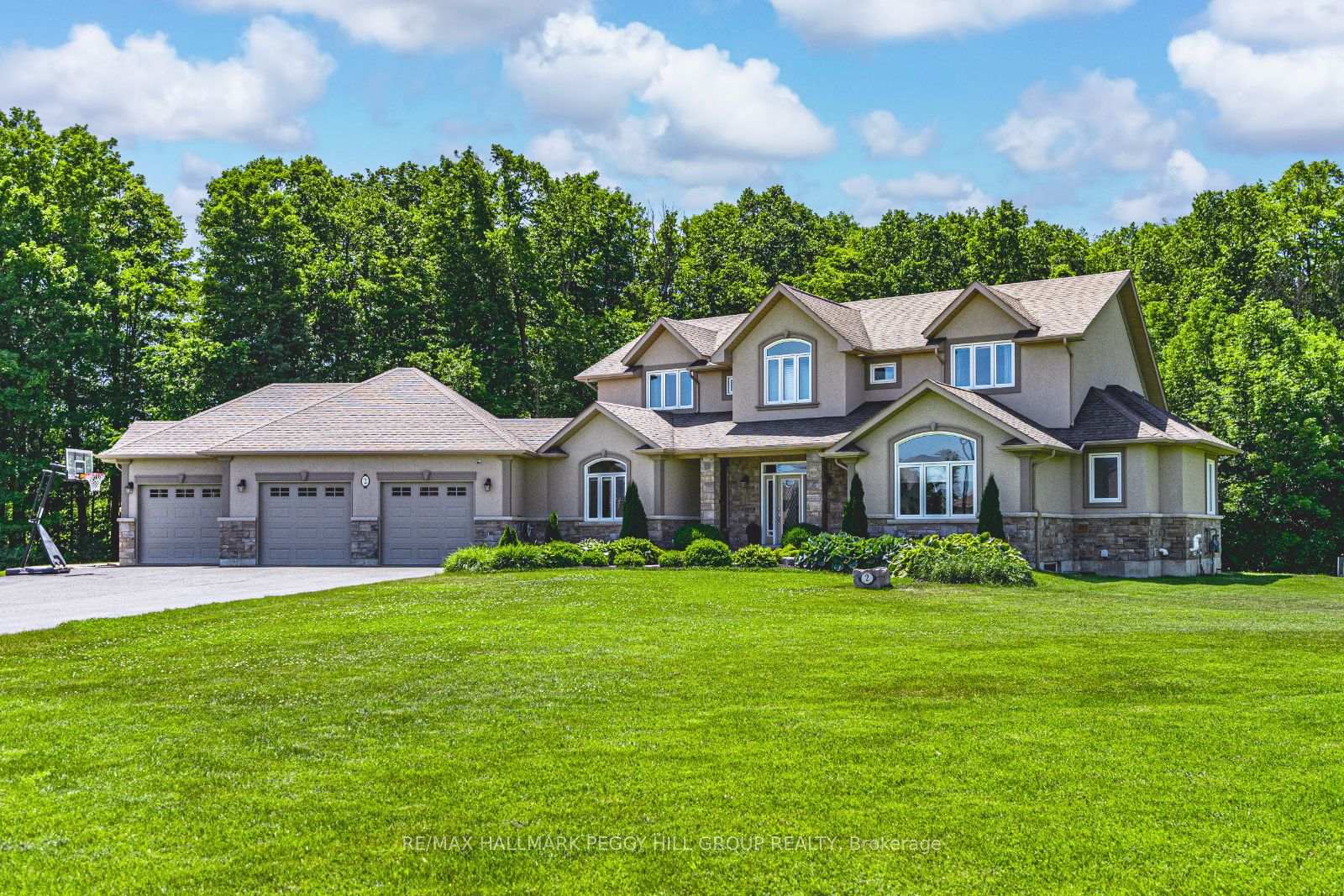 2-sumach-court-wasaga-beach-ontario-s12981340