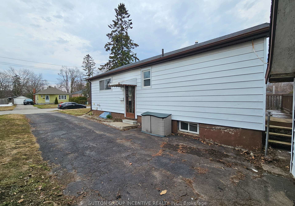 15-newton-street-barrie-ontario-s12981478