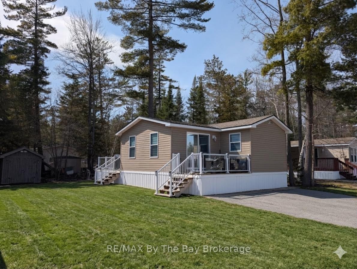 42-temagami-trail-wasaga-beach-ontario-s12982436
