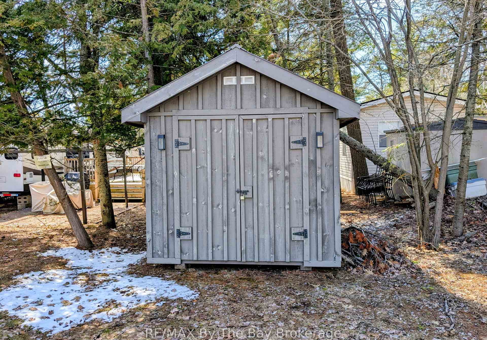 42-temagami-trail-wasaga-beach-ontario-s12982436