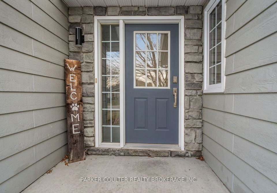 5-pommel-place-penetanguishene-ontario-s12983352