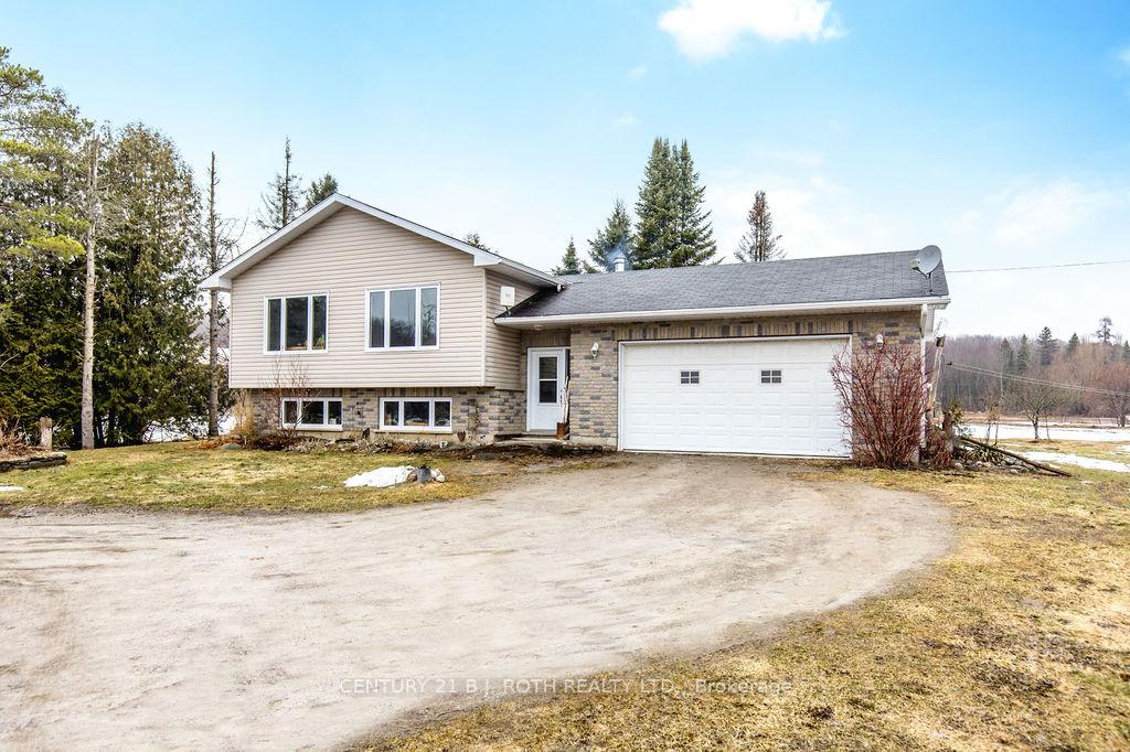 3400-reservoir-drive-severn-ontario-s12984724