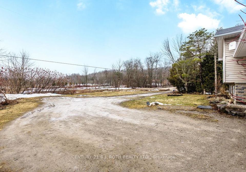 3400-reservoir-drive-severn-ontario-s12984724