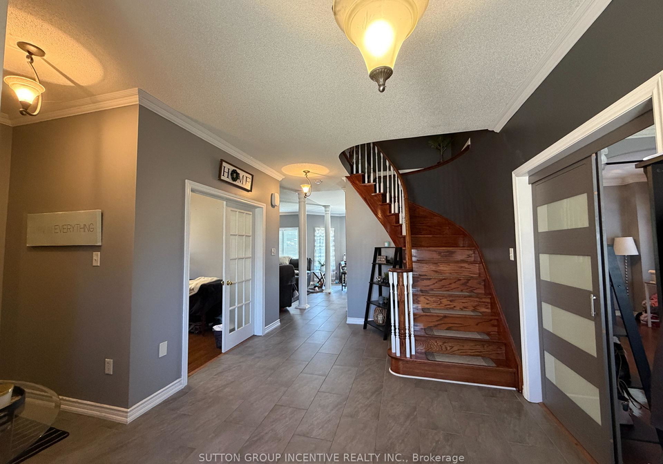422-mapleton-avenue-barrie-ontario-s12986020