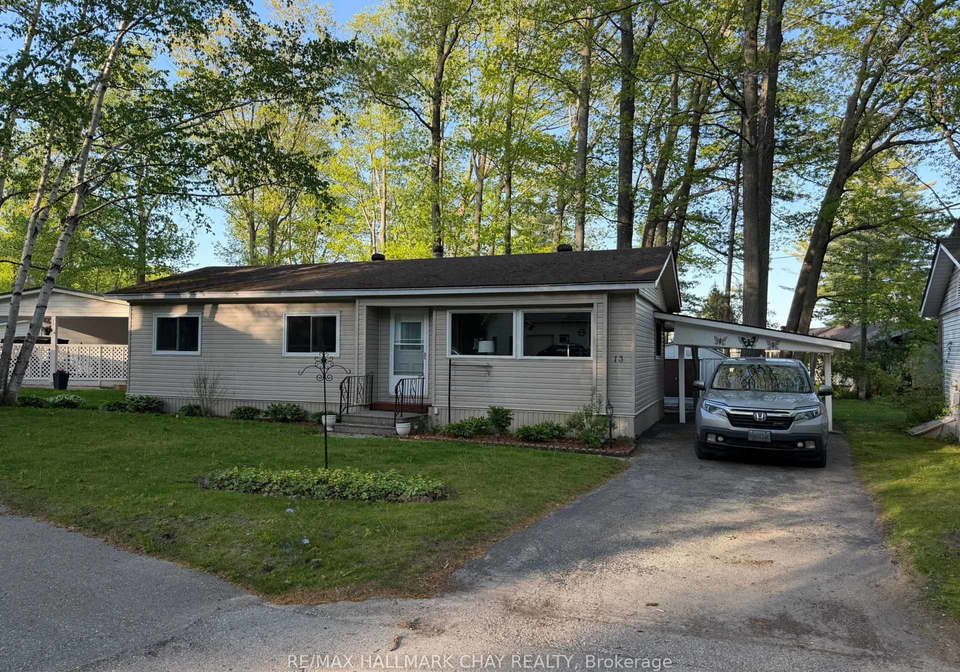 13-carruthers-street-wasaga-beach-ontario-s12986378