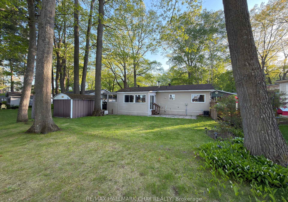 13-carruthers-street-wasaga-beach-ontario-s12986378