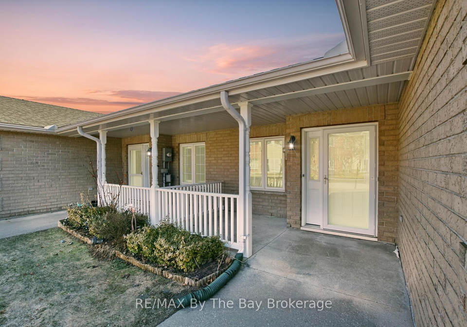 142-meadow-lane-wasaga-beach-ontario-s12986656