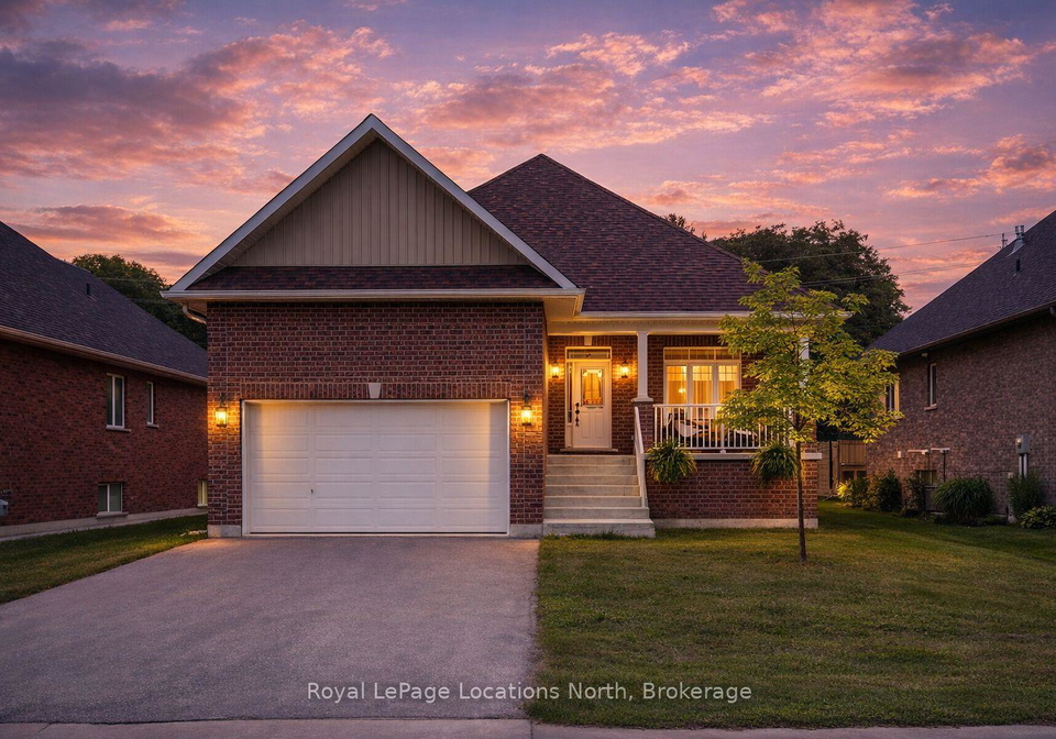 12-natures-trail-wasaga-beach-ontario-s12986664