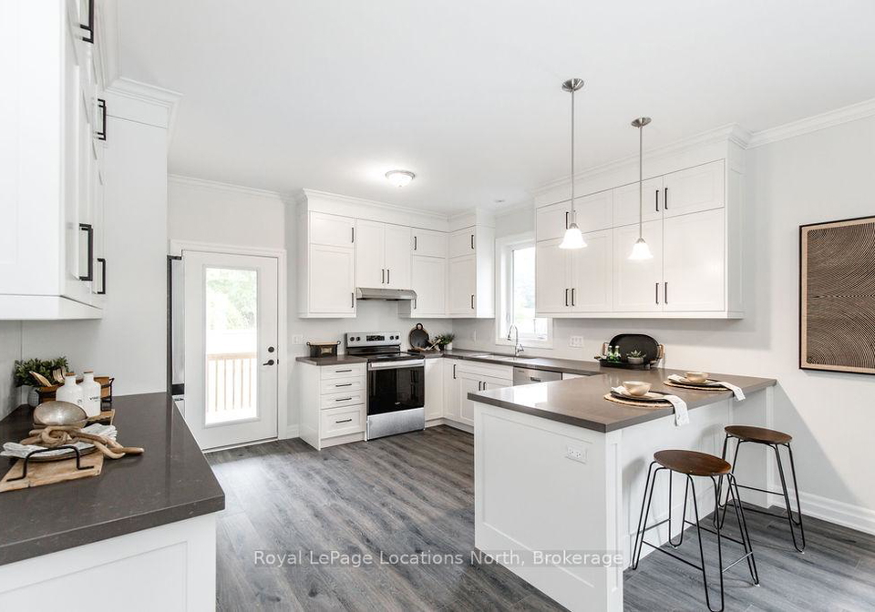 12-natures-trail-wasaga-beach-ontario-s12986664