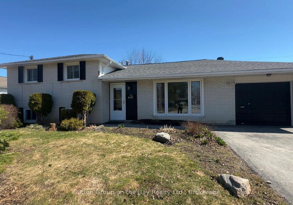 641-oak-street-collingwood-ontario-s12987468