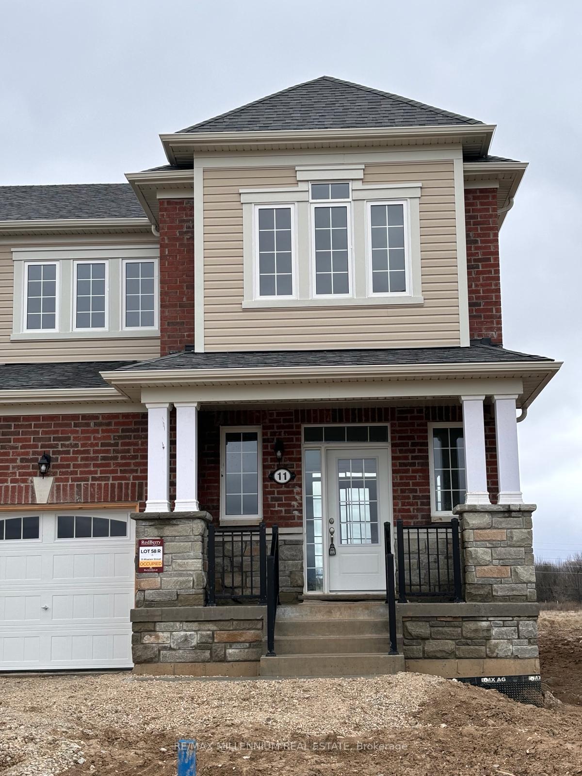 11-mission-street-wasaga-beach-ontario-s12988578
