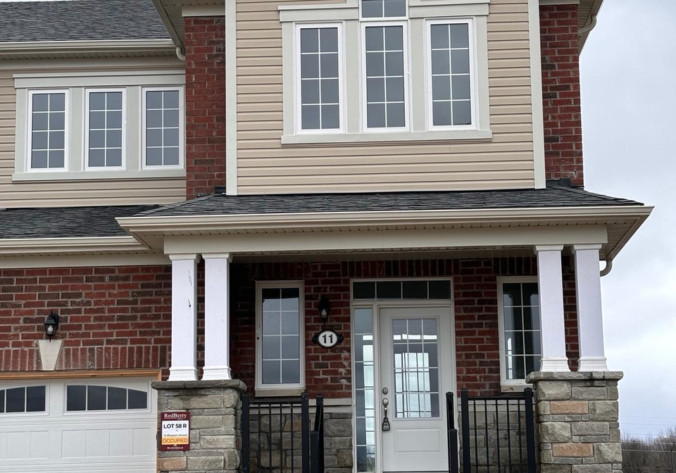 11-mission-street-wasaga-beach-ontario-s12988578