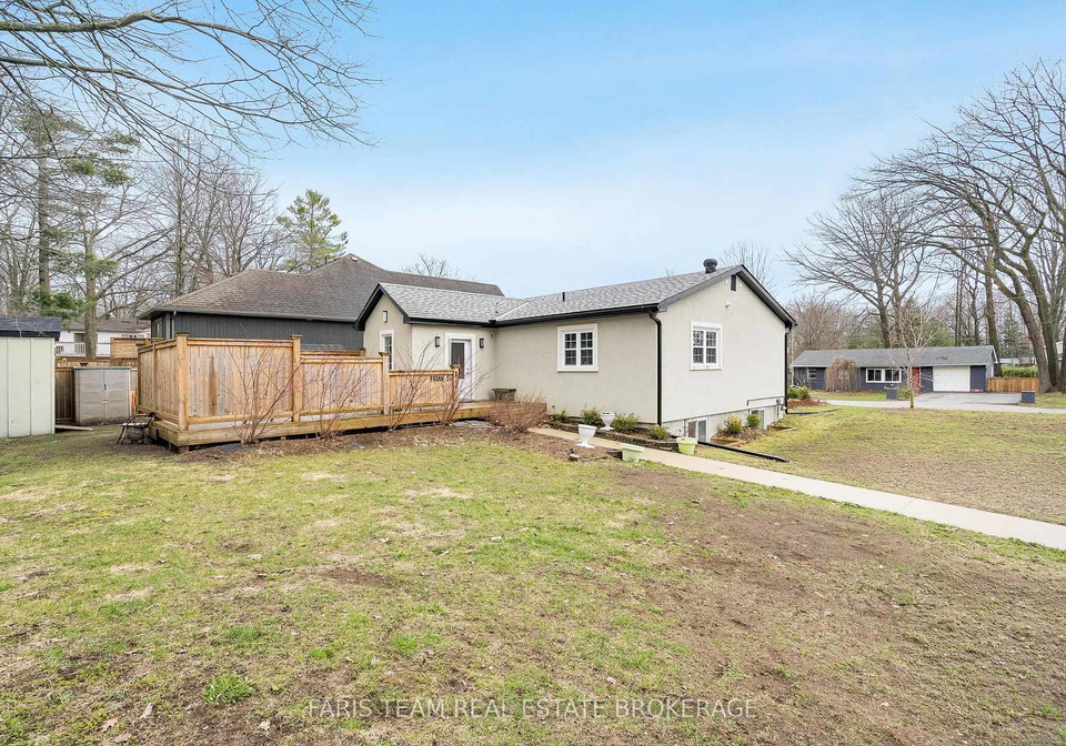 33-frank-street-wasaga-beach-ontario-s12989528