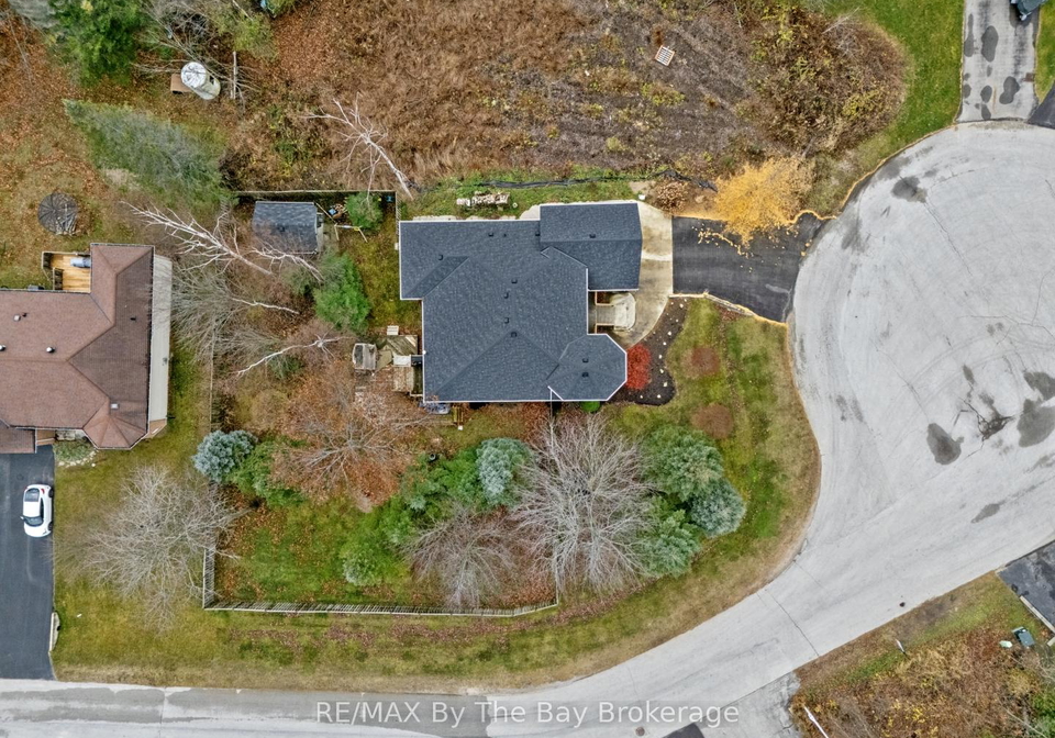 6-deerrun-place-wasaga-beach-ontario-s12989616