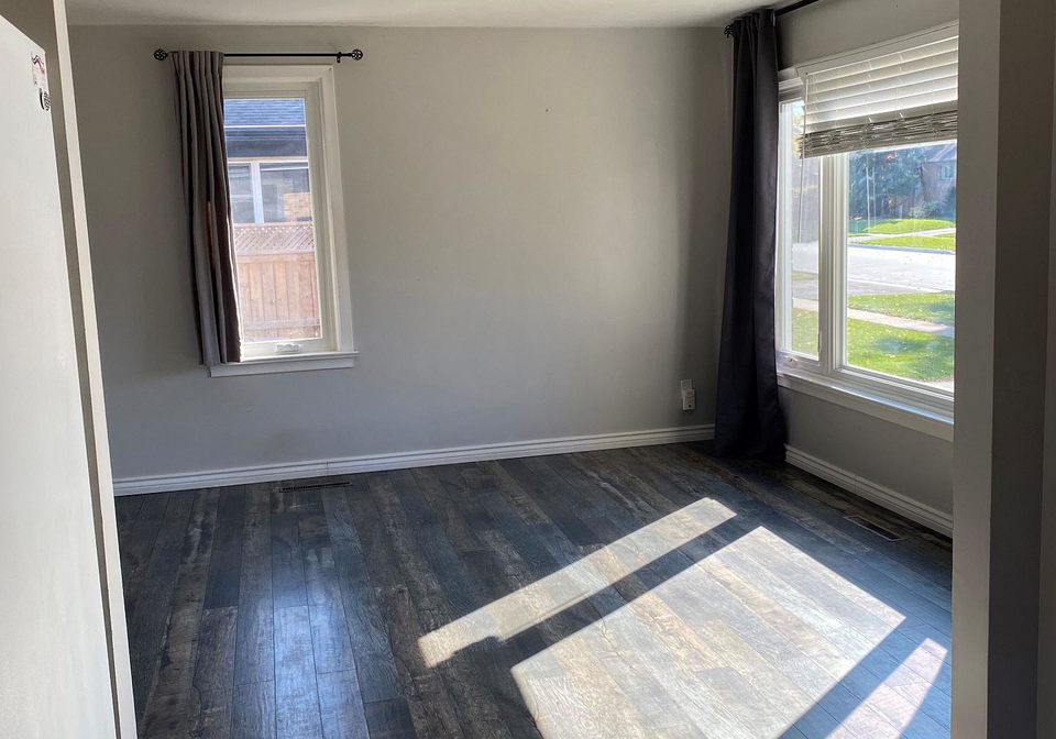 11-oak-street-barrie-ontario-s12989848