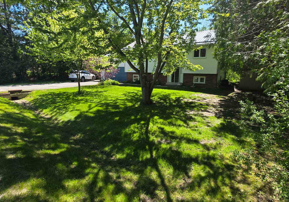 859-lakeshore-road-e-oro-medonte-ontario-s12991816