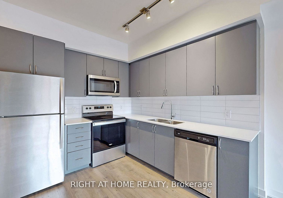 56-lakeside-terrace-barrie-ontario-s12991862