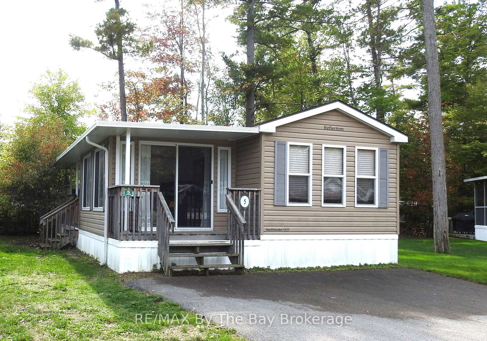 5-nipagon-circle-wasaga-beach-ontario-s12992652