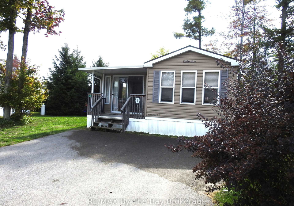 5-nipagon-circle-wasaga-beach-ontario-s12992652