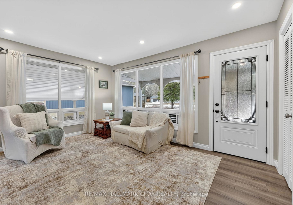 102-melrose-avenue-wasaga-beach-ontario-s12993090