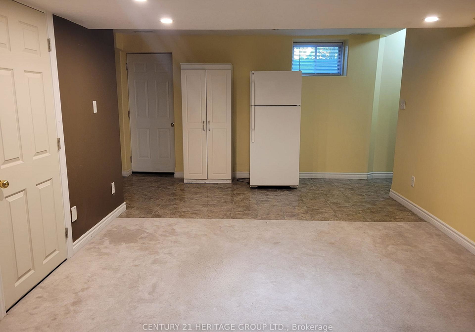 11-silver-maple-crescent-barrie-ontario-s12995142