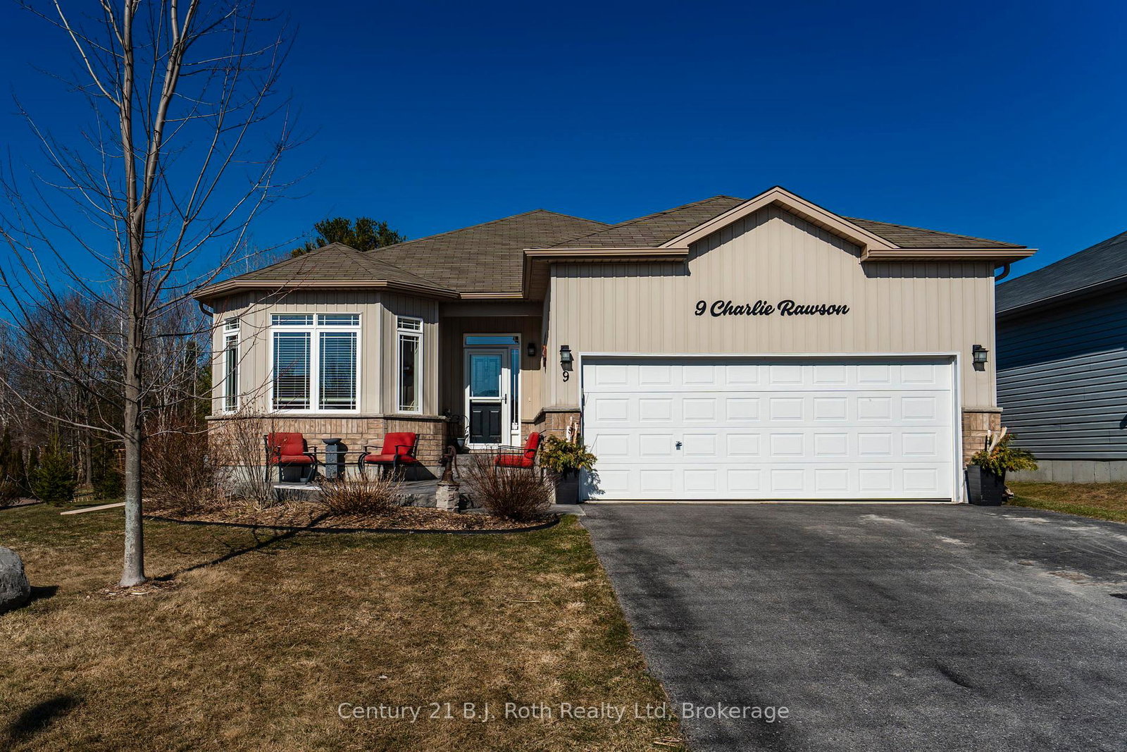 9-charlie-rawson-boulevard-tay-ontario-s12996870