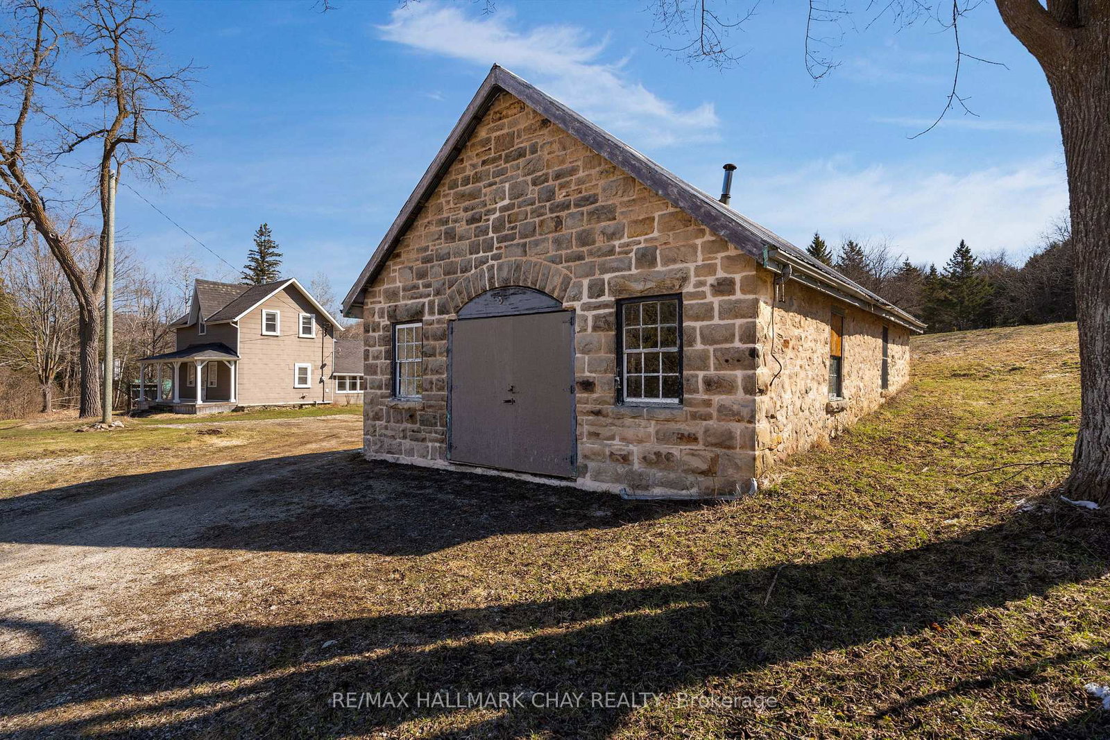 8997-county-road-9-clearview-ontario-s12997562