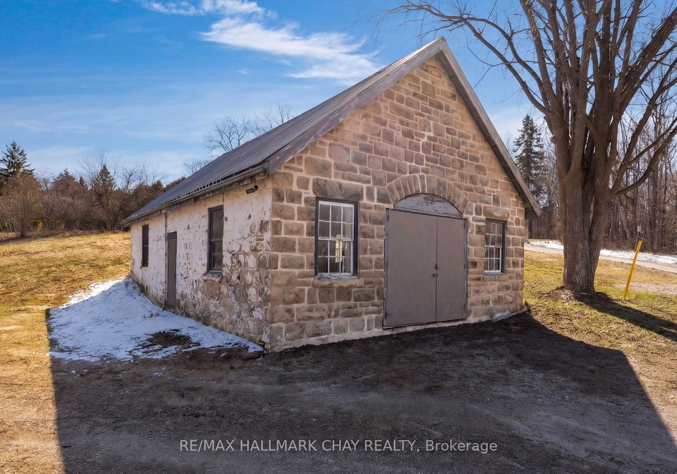 8997-county-road-9-clearview-ontario-s12997562