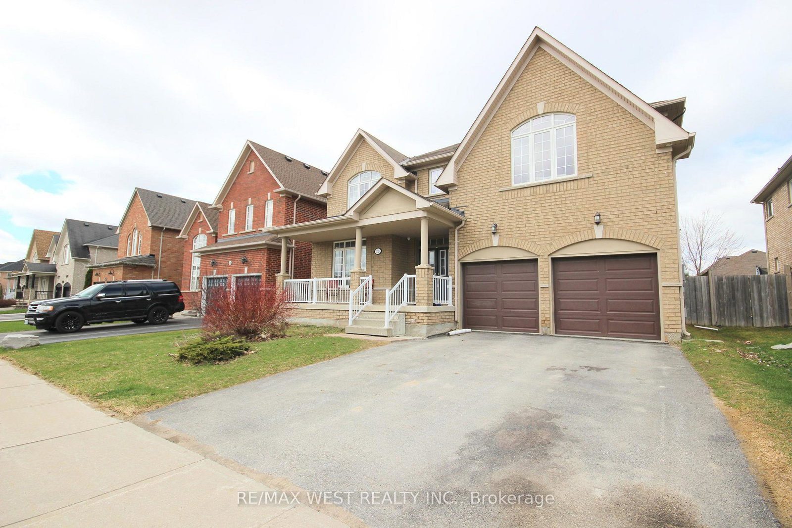 152-the-queens-bsmt-way-barrie-ontario-s12998770