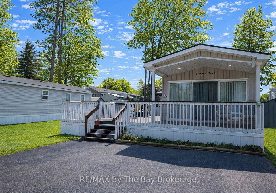 5-chippewa-trail-wasaga-beach-ontario-s13000868