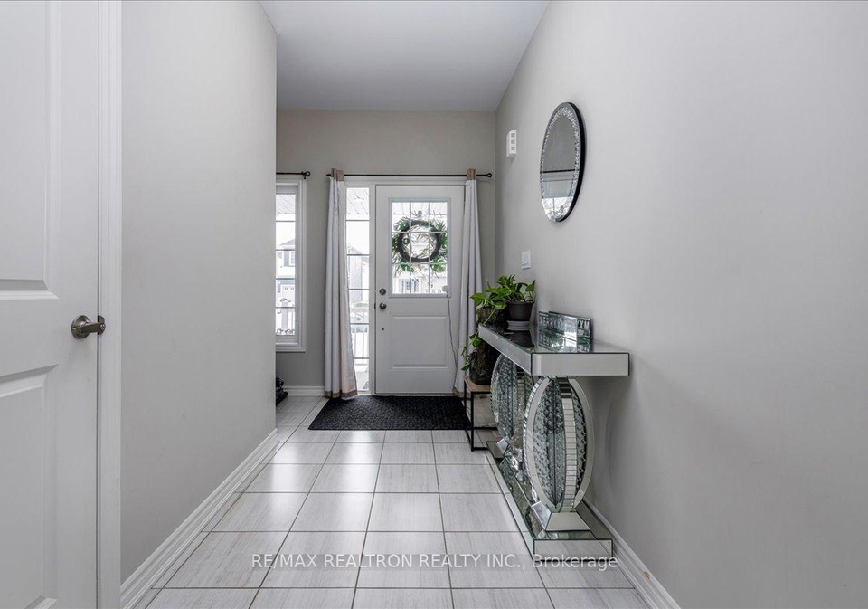 207-cubitt-street-clearview-ontario-s13002158